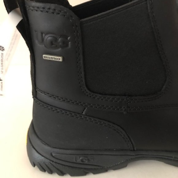 UGG Butte Chelsea leather fur waterproof black boot. Size: 11 - Picture 6 of 13